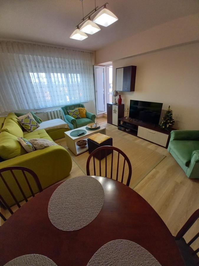 Apartamento Tei Oradea Exterior foto