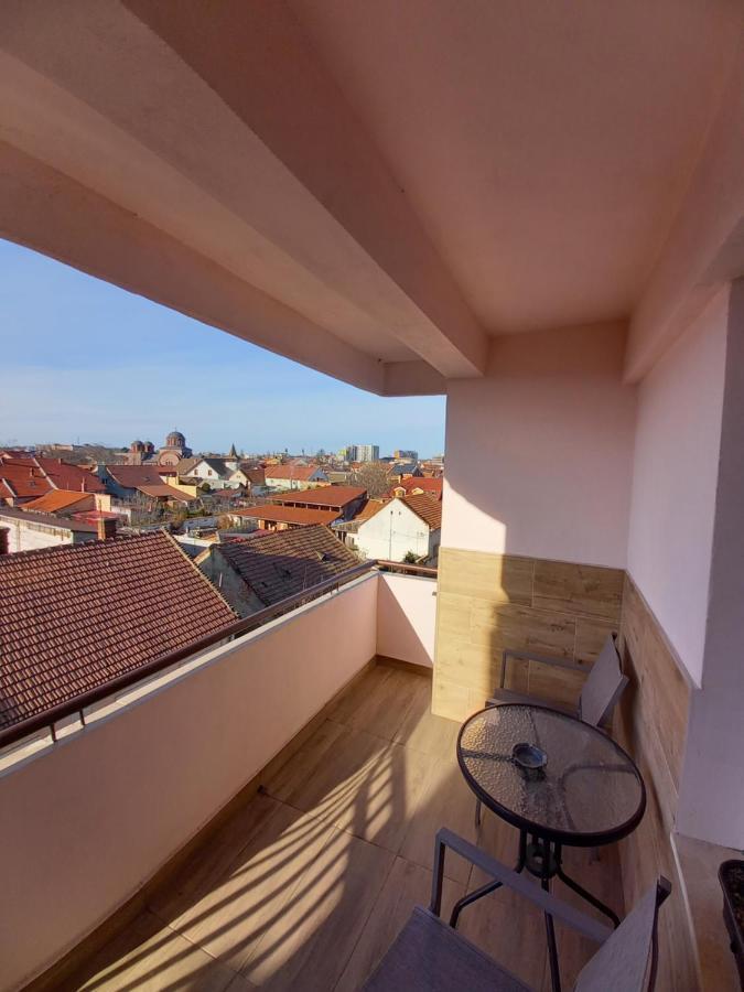 Apartamento Tei Oradea Exterior foto