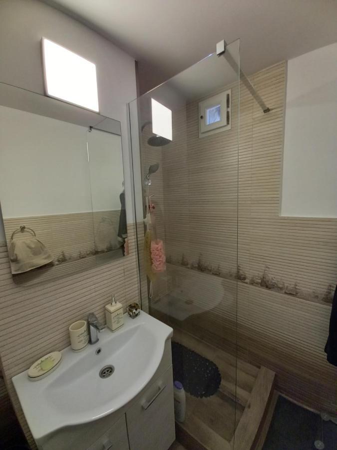 Apartamento Tei Oradea Exterior foto